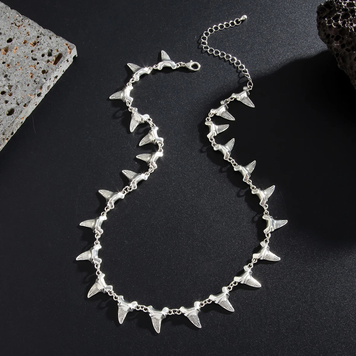 Abyss Fang Necklace
