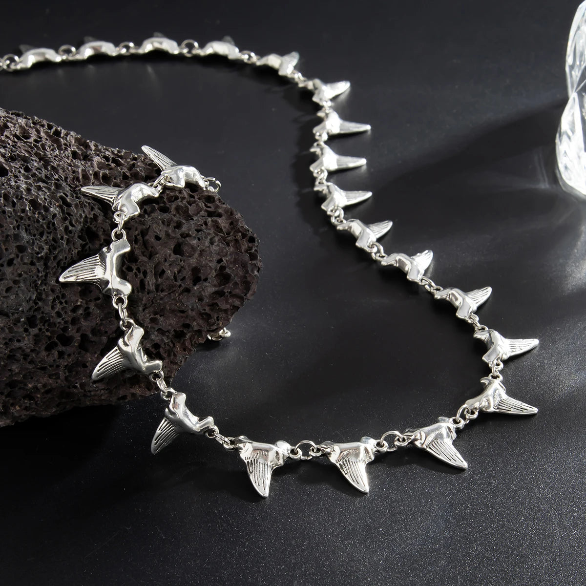 Abyss Fang Necklace