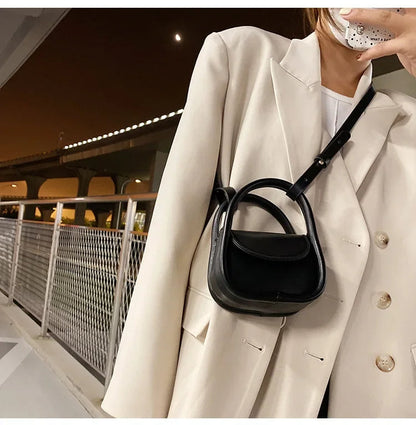 Élan Petite Shoulder Bag