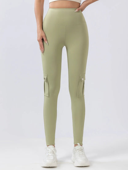 Motion Cargo Legging