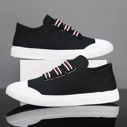 District Low-Top Sneaker