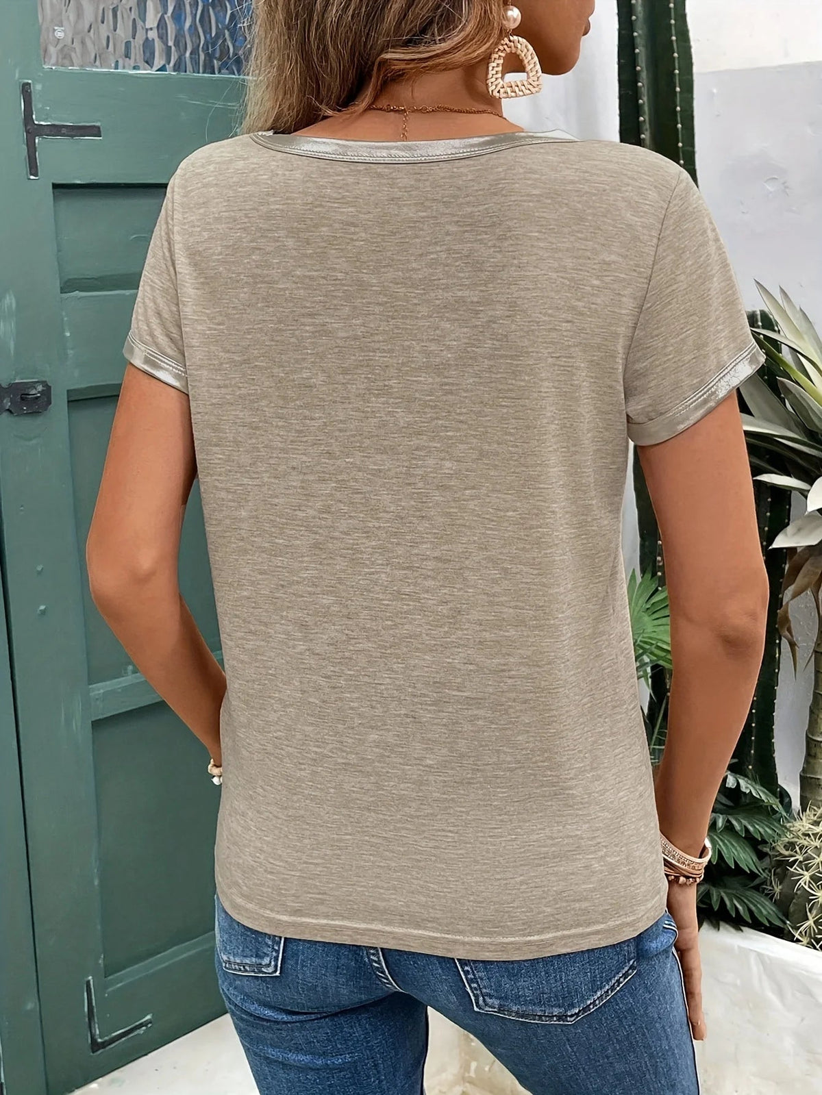 Halo Gleam Tee