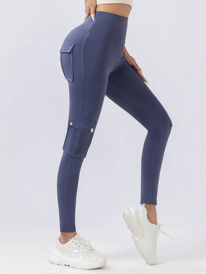 Motion Cargo Legging