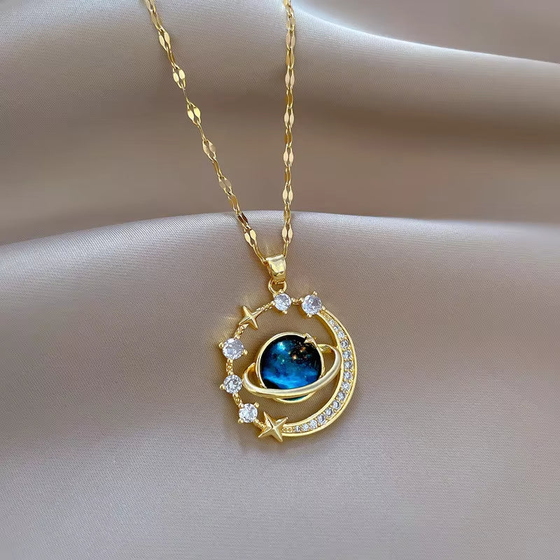 Celeste Pendant & Chain