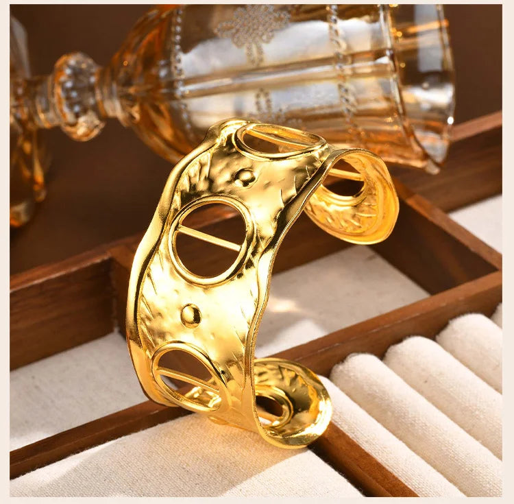 Bellavista Wrap Bangle