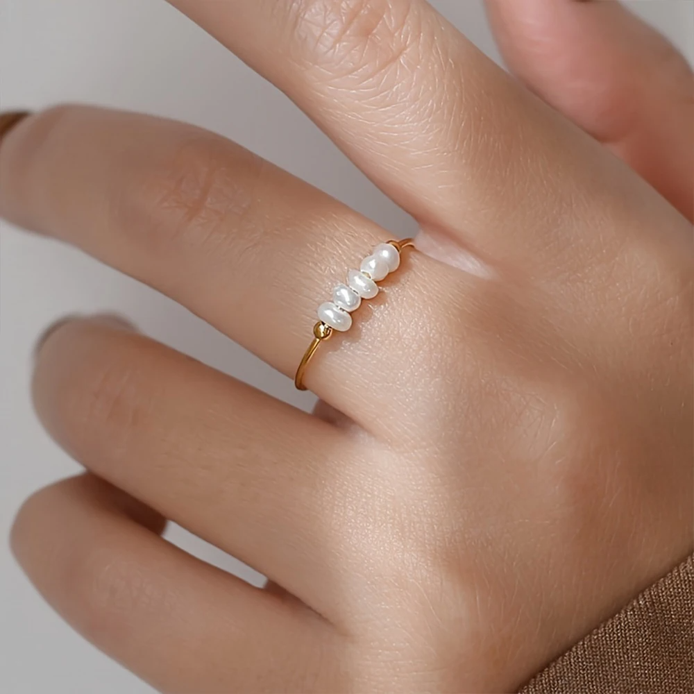 L'Essence Pearl Necklace & Ring