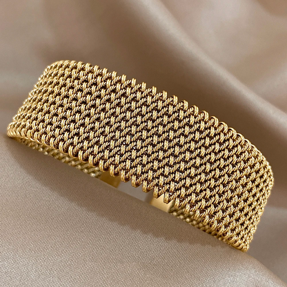 Solène Mesh Cuff Bracelet