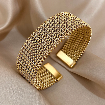 Solène Mesh Cuff Bracelet