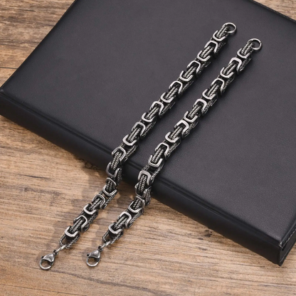 Rogue Forged Chain Cuff