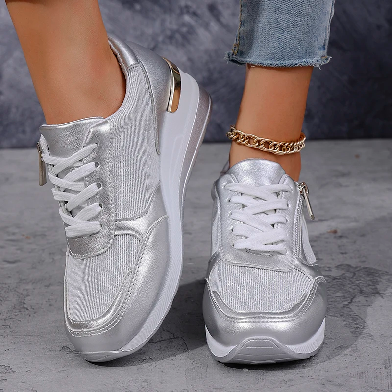 Glimmer Street Trainer