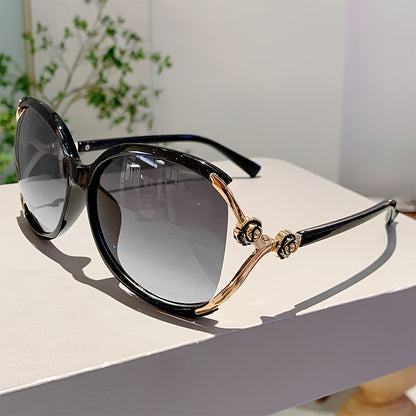 La Fleur Oversized Sunglasses