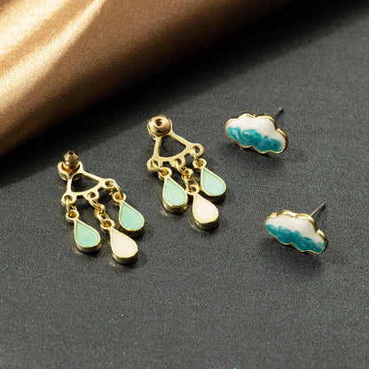 Raindrop Charm Earring