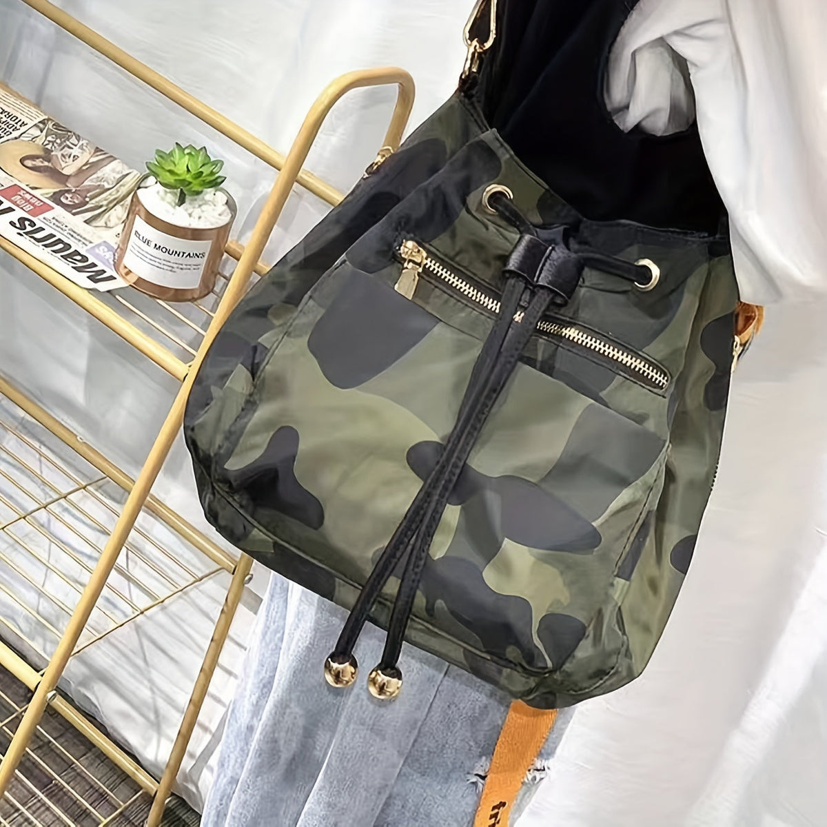 Vanta Camo Bucket Bag