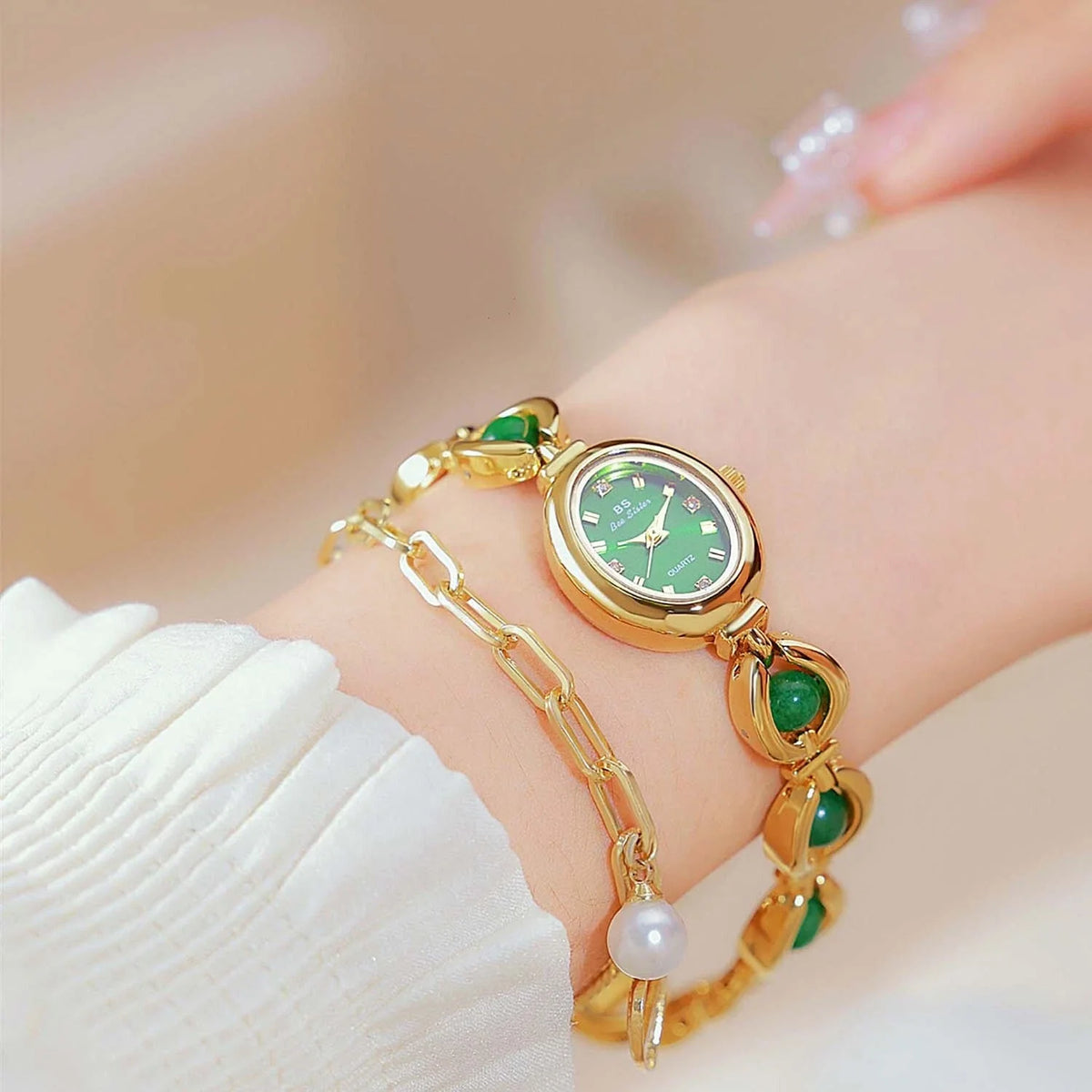 Lyra Pearl Link Watch